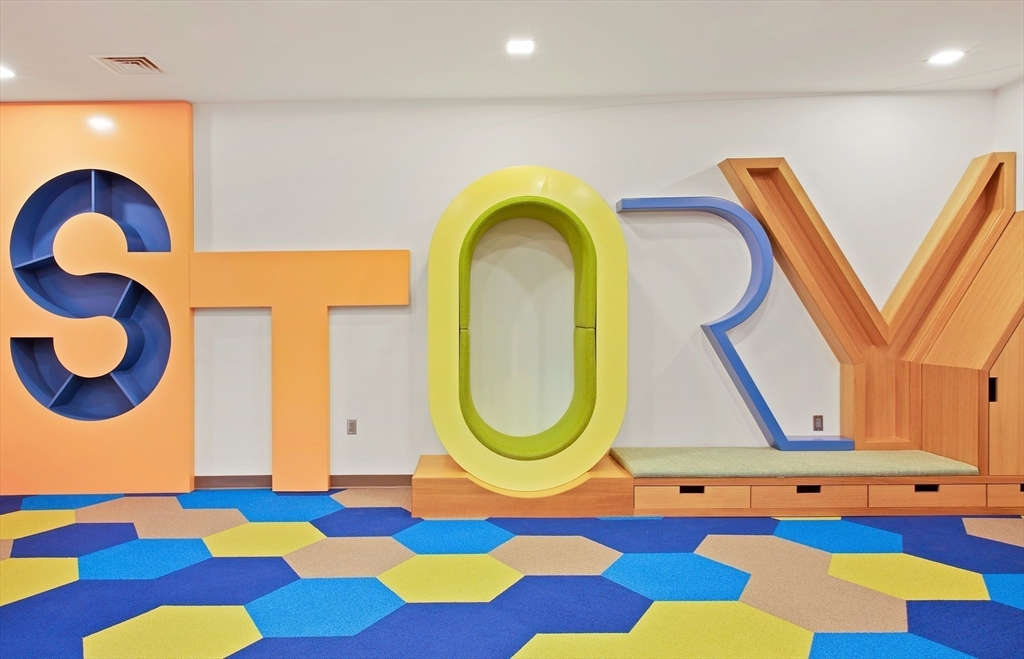 45 Temple Street, Unit 502 Boston, MA 02114 - Photo 19 of 22