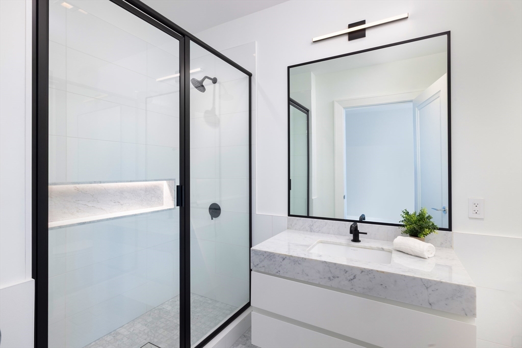 45 Temple Street, Unit 502 Boston, MA 02114 - Photo 10 of 22