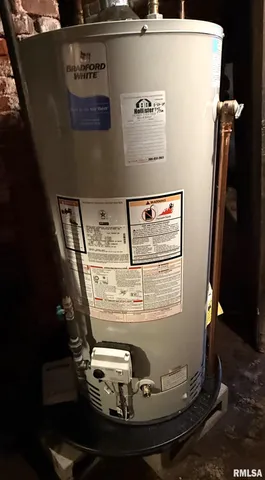 $65,000 | 406 South Liberty Street, Vermont, IL 61484