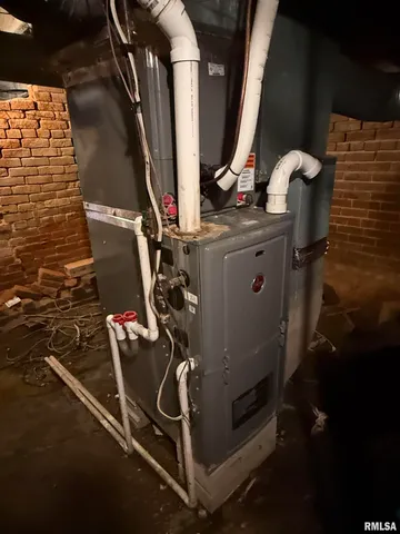 $65,000 | 406 South Liberty Street, Vermont, IL 61484