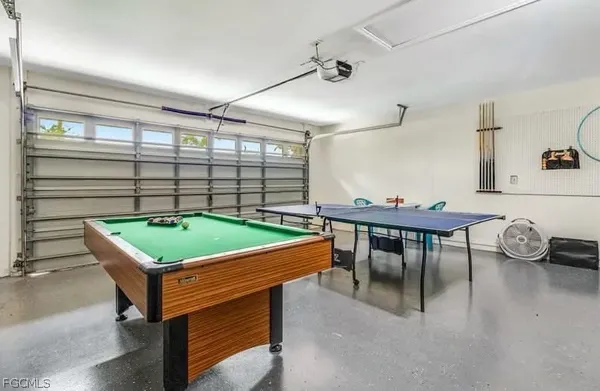 $2,650 | 915 Southwest 1st Terrace, Cape Coral, FL 33991