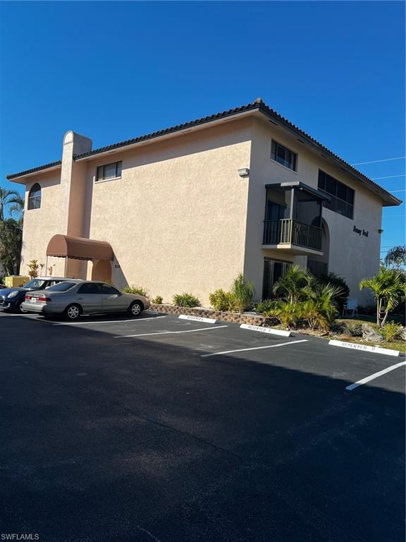 828 Wiggins Pass Road, Unit 5 Naples, FL 34110 - Photo 2 of 21 Gallery Image 2