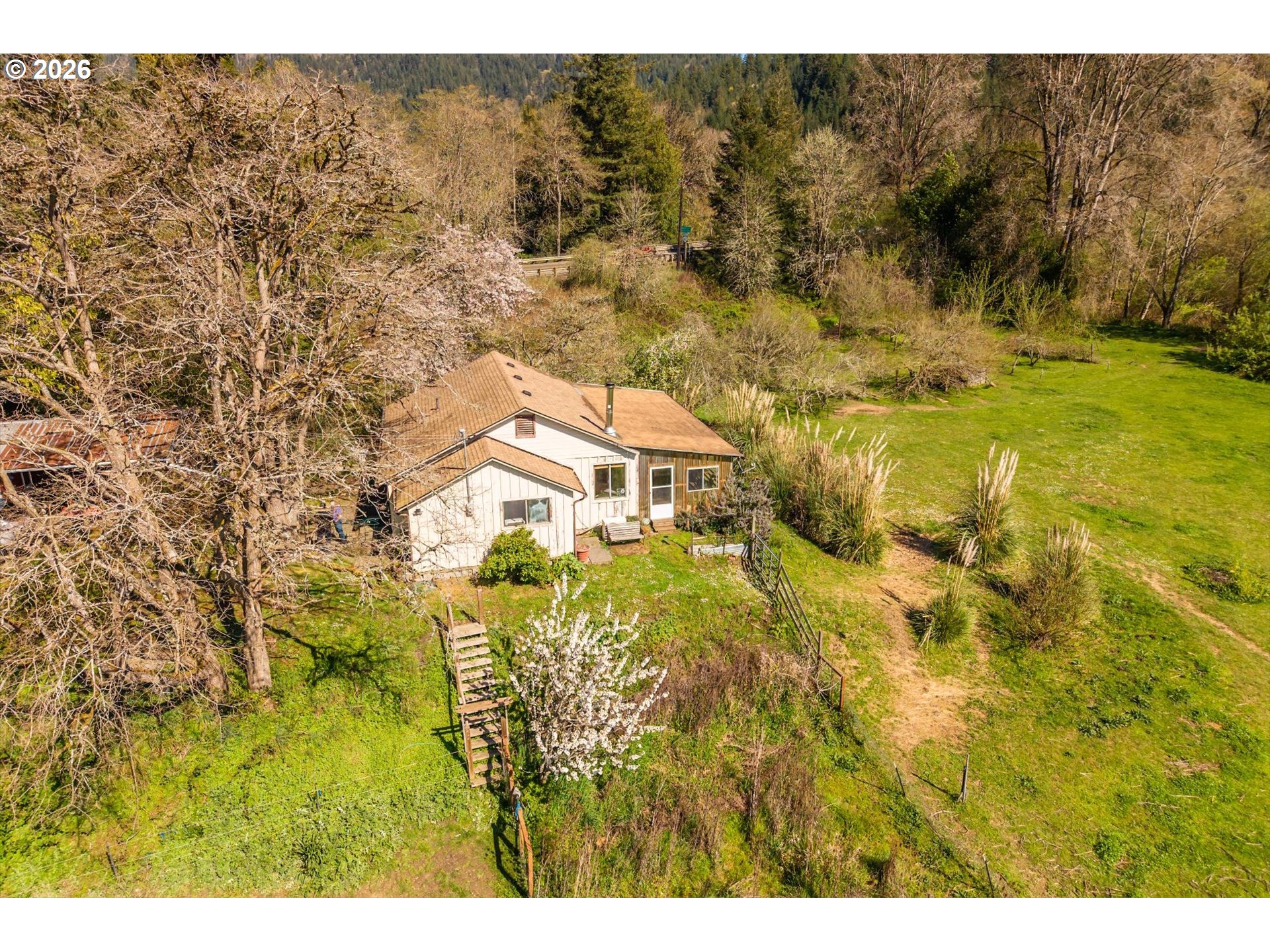 14982 Highway 42 Myrtle Point, OR 97458 - Photo 13 of 48