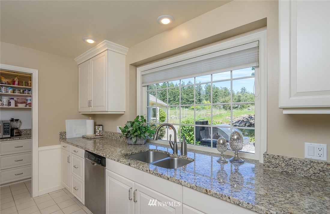 5477 Center Road Lopez Island, WA 98261 - Photo 4 of 25