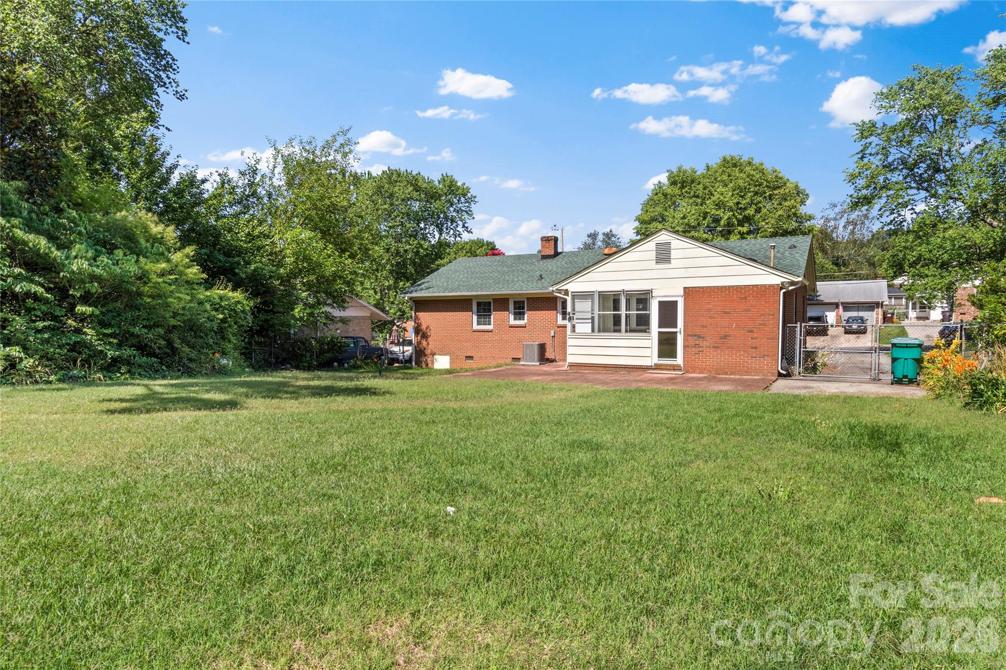 1604 Grantham Drive High Point, NC 27265 - Photo 29 of 33
