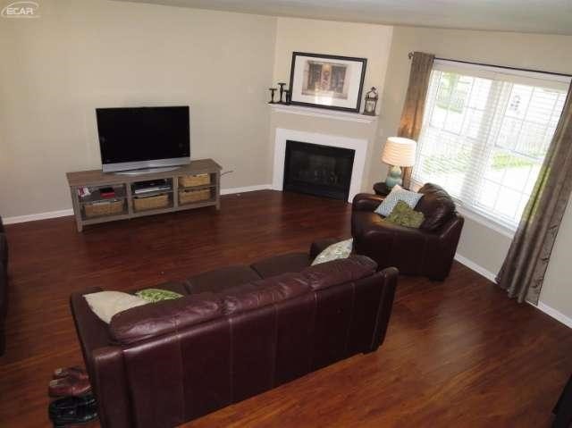 750 3rd Street Fenton, MI 48430 - Photo 21 of 39 21201111-20.JPG