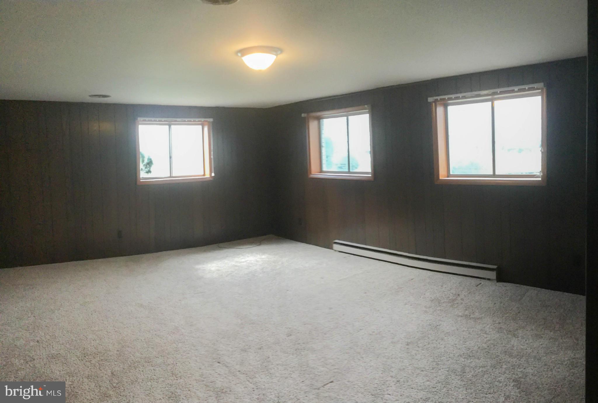 10613 Harry Heth Road Williamsport, MD 21795 - Photo 17 of 30 Bedroom