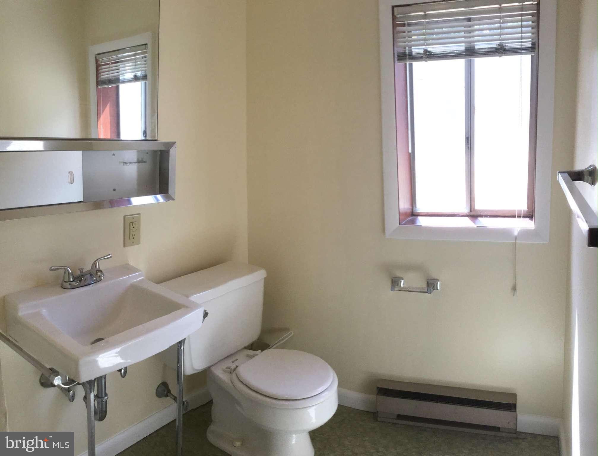 10613 Harry Heth Road Williamsport, MD 21795 - Photo 24 of 30 Bath