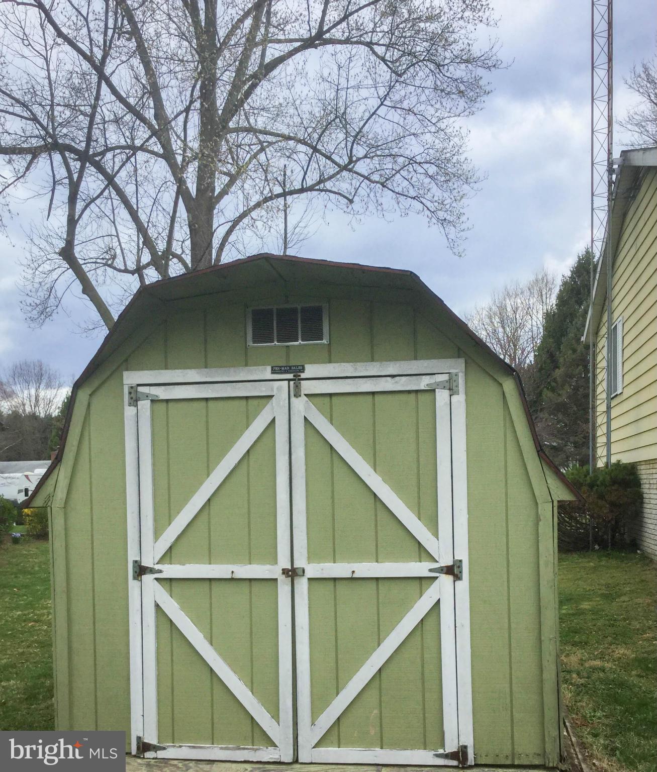10613 Harry Heth Road Williamsport, MD 21795 - Photo 27 of 30 Storage Shed Conveys
