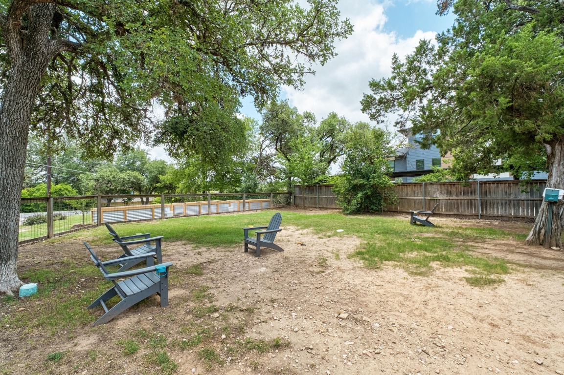 3604 Clawson Road, Unit 203 Austin, TX 78704 - Photo 26 of 37 View of dog park