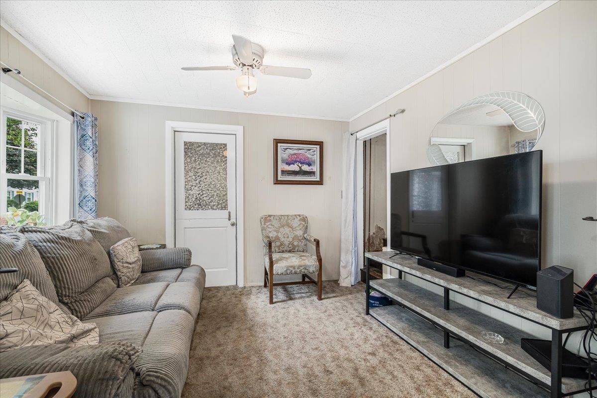264 Candia Road Manchester, NH 03109 - Photo 19 of 41