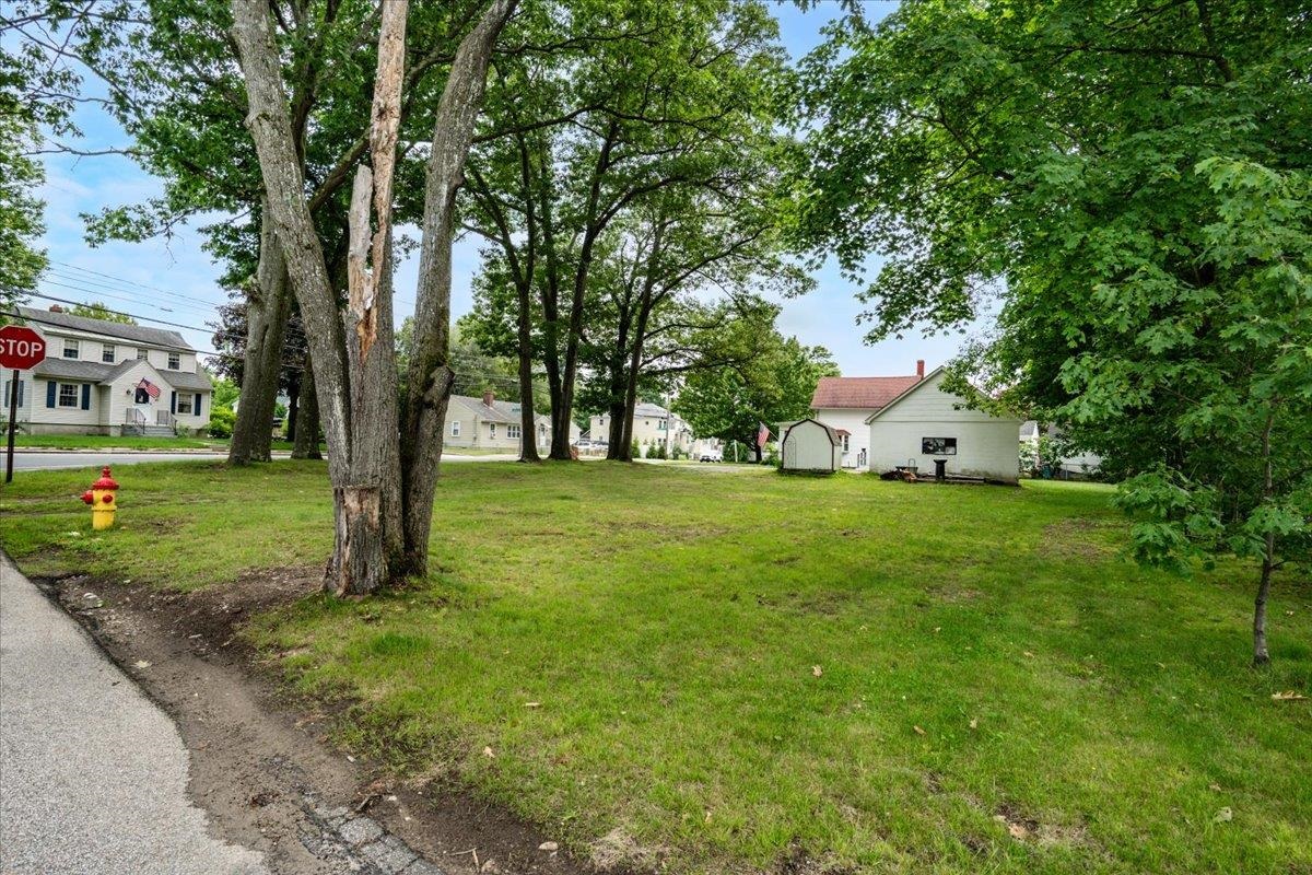 264 Candia Road Manchester, NH 03109 - Photo 35 of 41