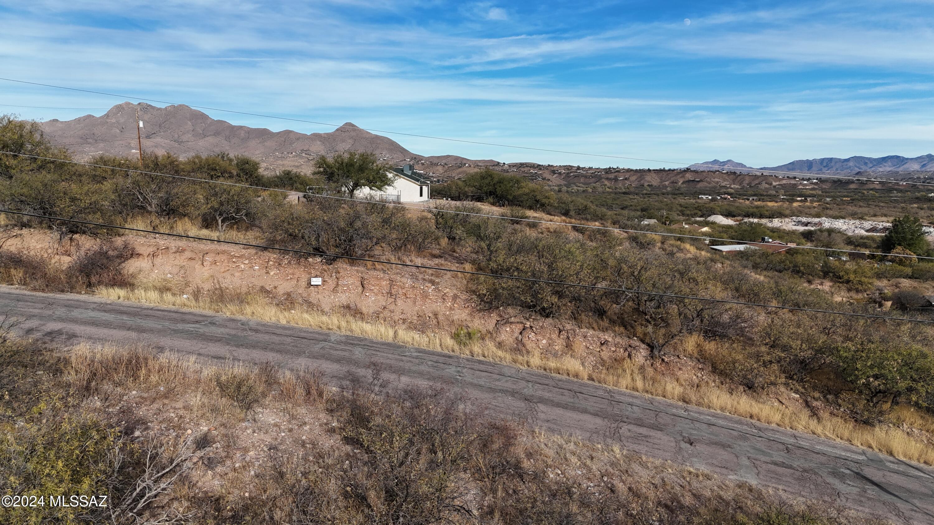 1272 Circulo Yerba Buena, Unit 35 Rio Rico, AZ 85648 - Photo 4 of 12
