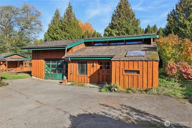 a view of a house with a garage