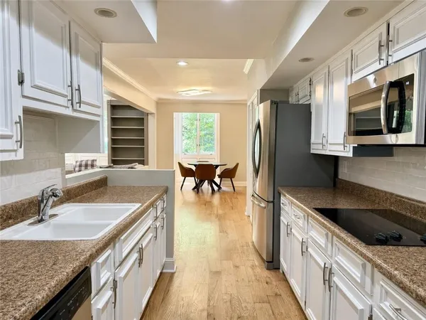 $4,000 | Undisclosed Address, Atlanta, GA 30342