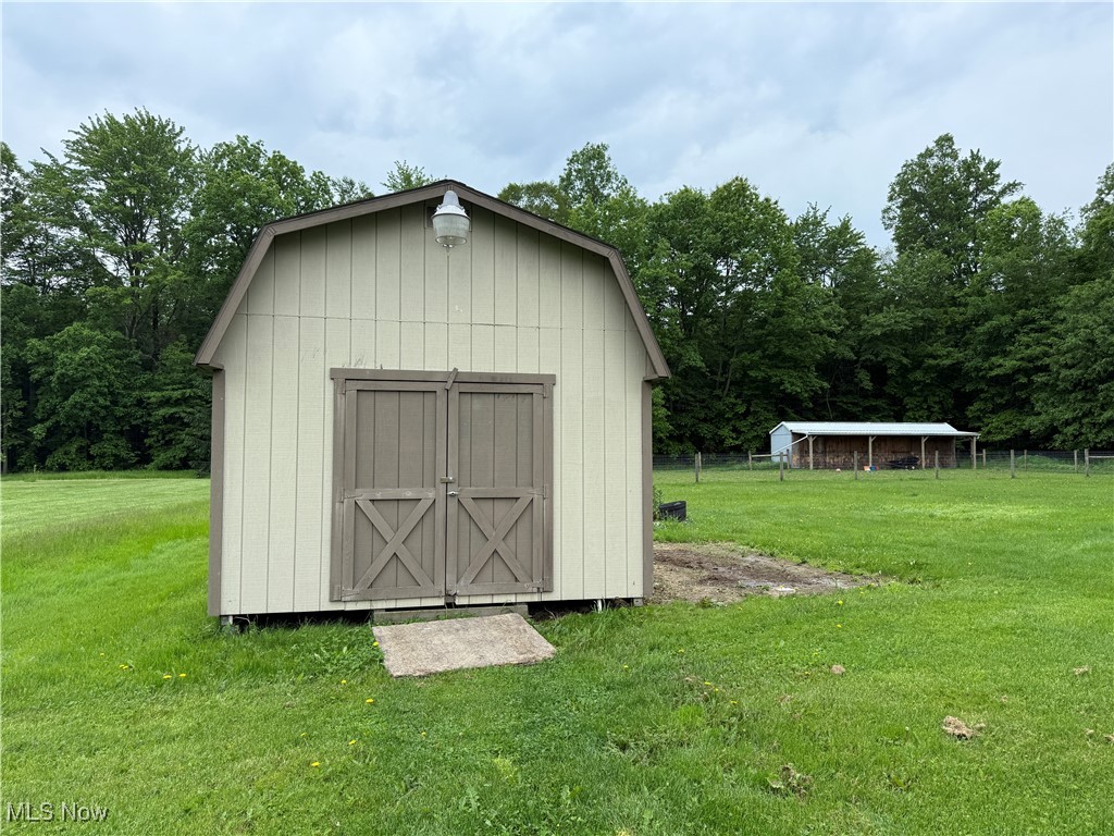11737 Gladstone Road Warren, OH 44481 - Photo 31 of 41 View of shed