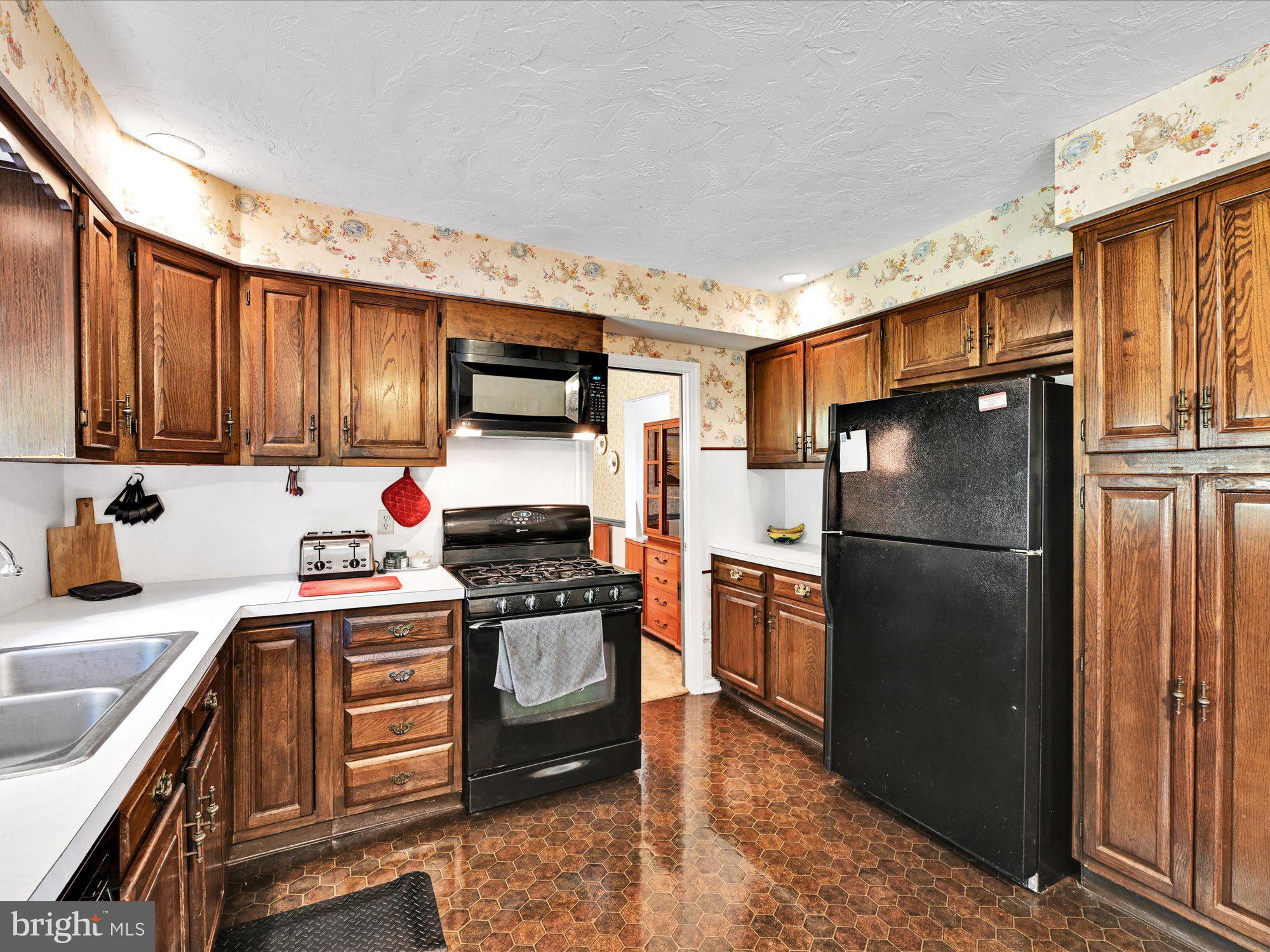 2510 Oakland Road Dover, PA 17315 - Photo 11 of 30 Gallery Image 11