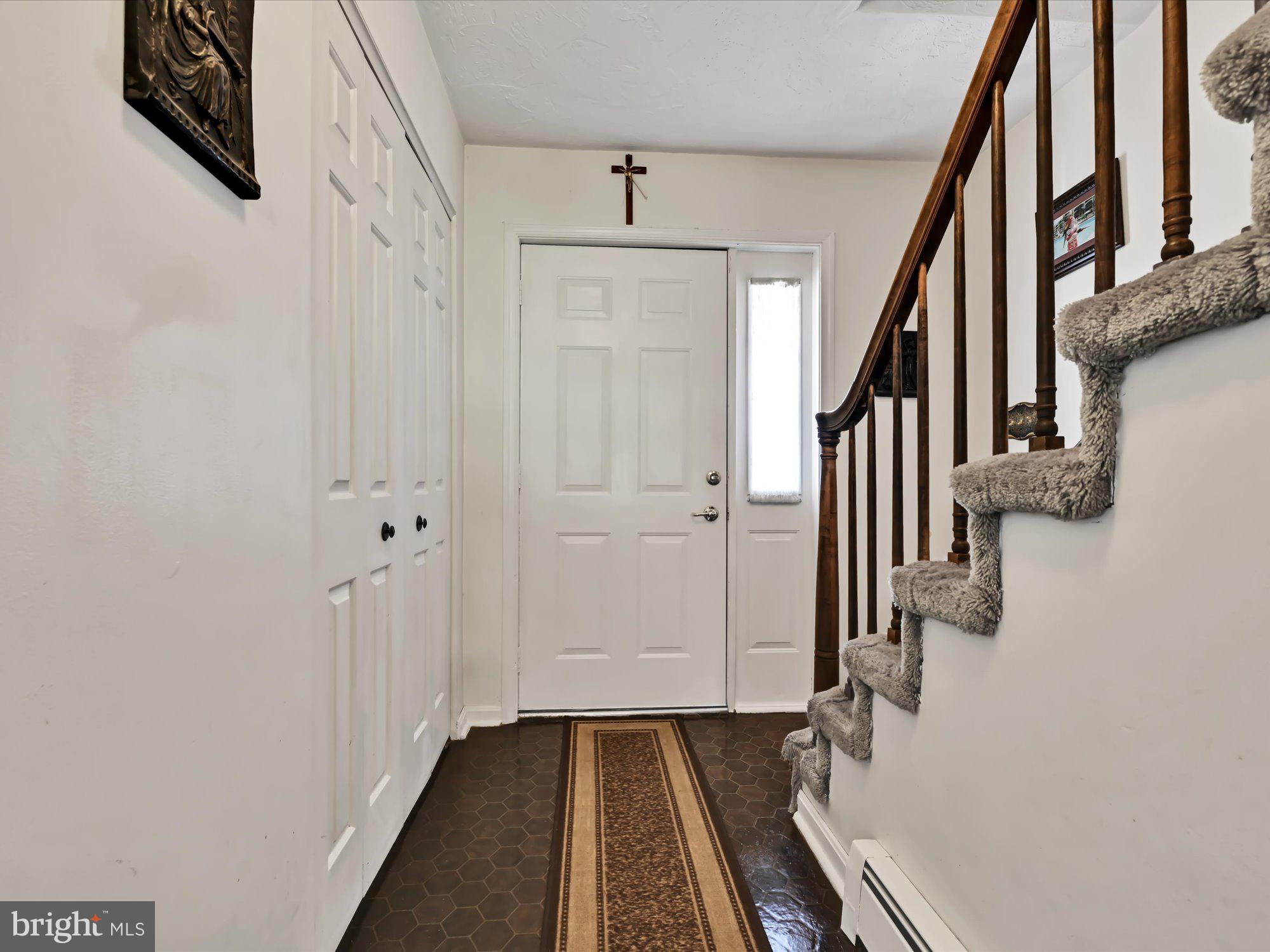 2510 Oakland Road Dover, PA 17315 - Photo 5 of 30 Gallery Image 5