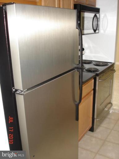 14800 Rydell Road, Unit 102 Centreville, VA 20121 - Photo 5 of 10 Kitchen #2