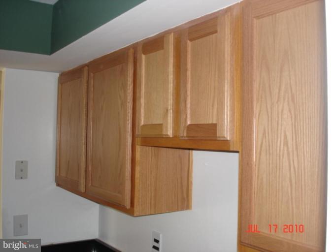 14800 Rydell Road, Unit 102 Centreville, VA 20121 - Photo 6 of 10 Kitchen #3