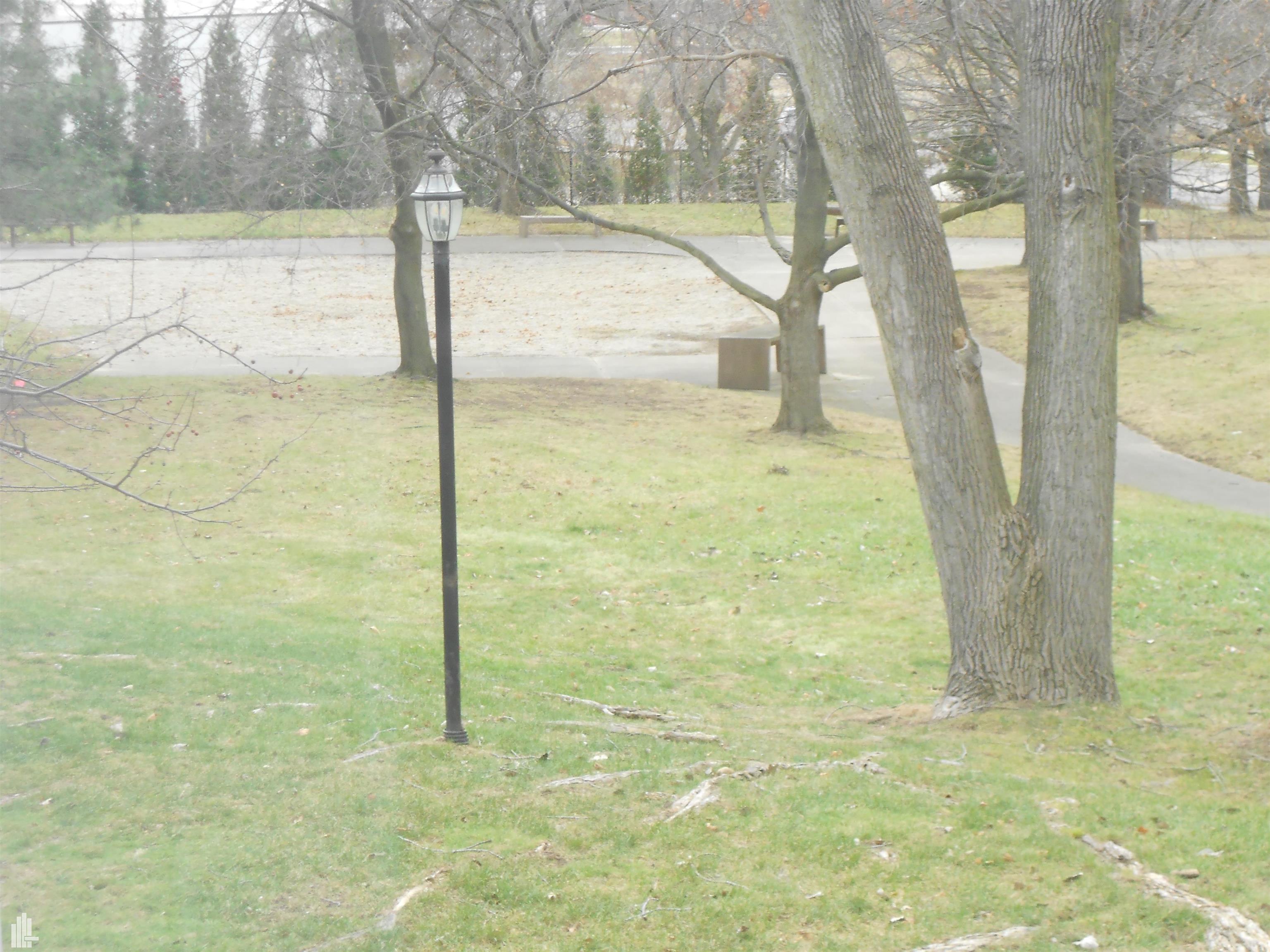 490 Baldwin Avenue Rochester, MI 48307 - Photo 19 of 27 50097005-18.JPG