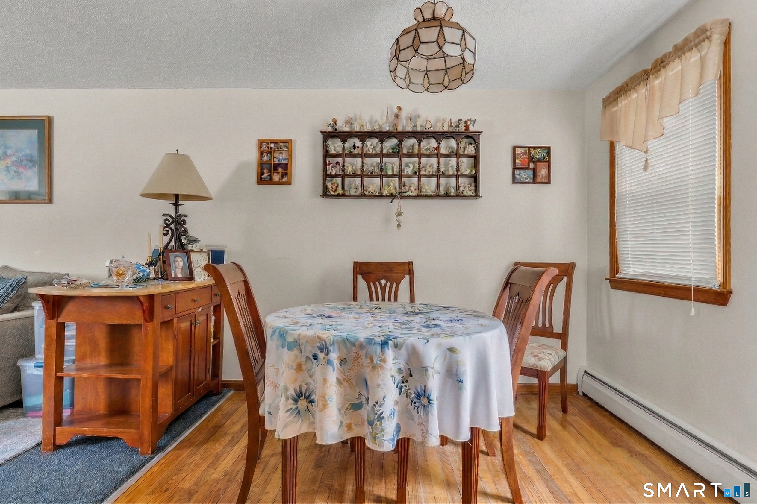144 East Main Street, Unit 5 Clinton, CT 06413 - Photo 7 of 26 a bedroom with furniture and a window