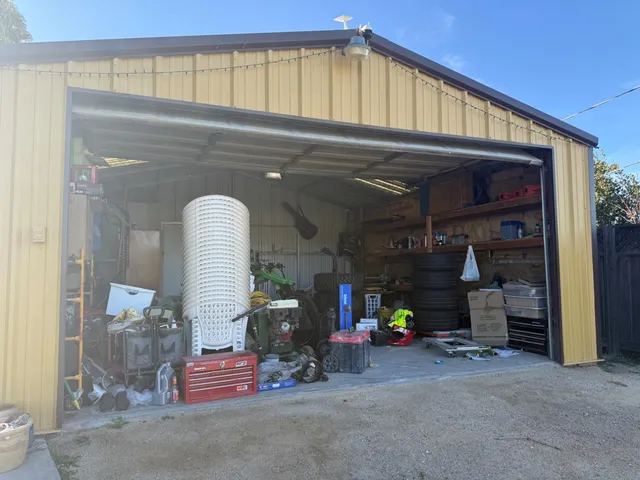 a view of a livingroom with furniture