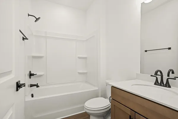 $389,990 | 166 Barton Vlg Boulevard, Lebanon, TN 37090