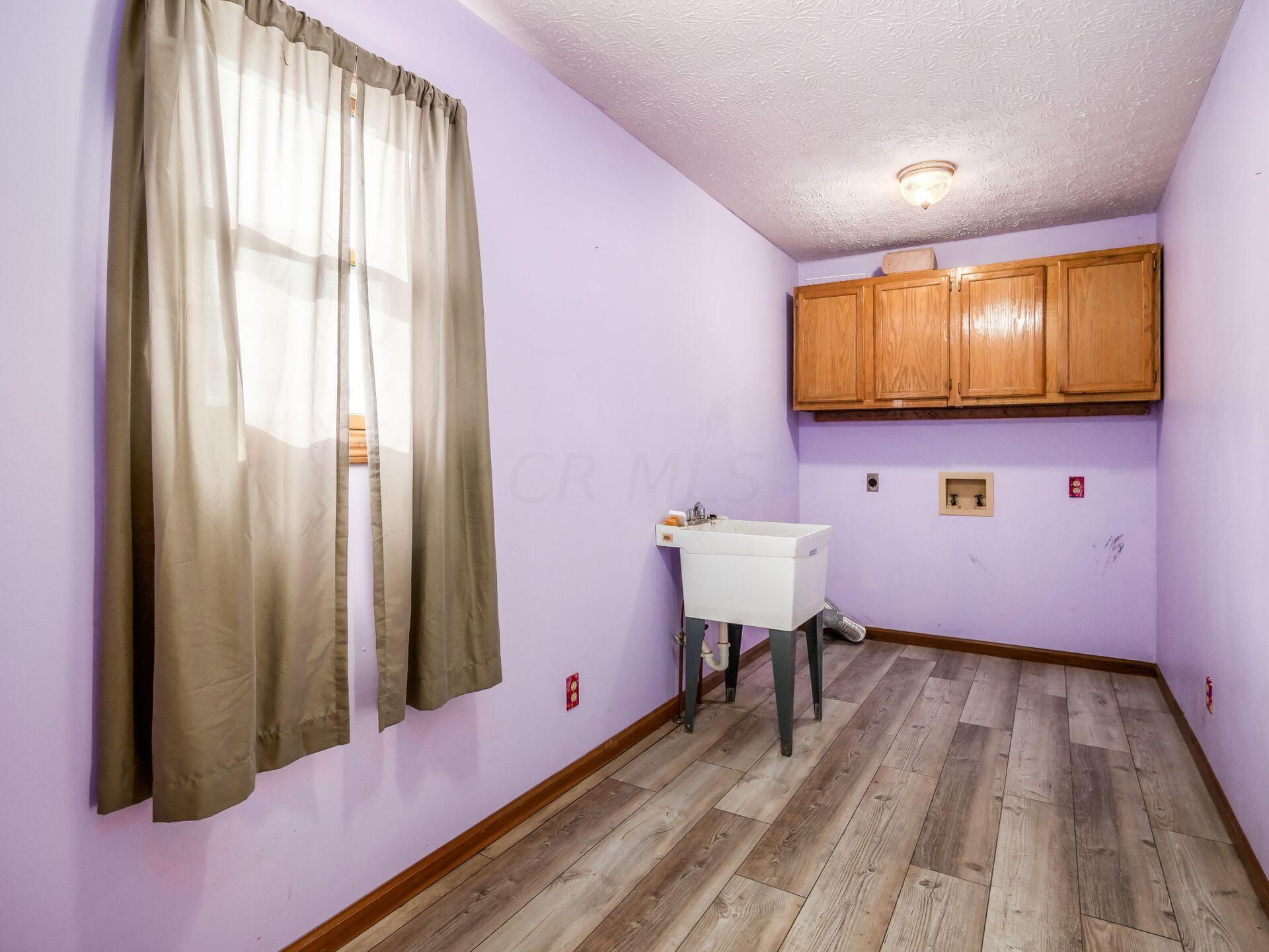 15875 London Road Orient, OH 43146 - Photo 13 of 42 013_bb1619_A 15875 London 067