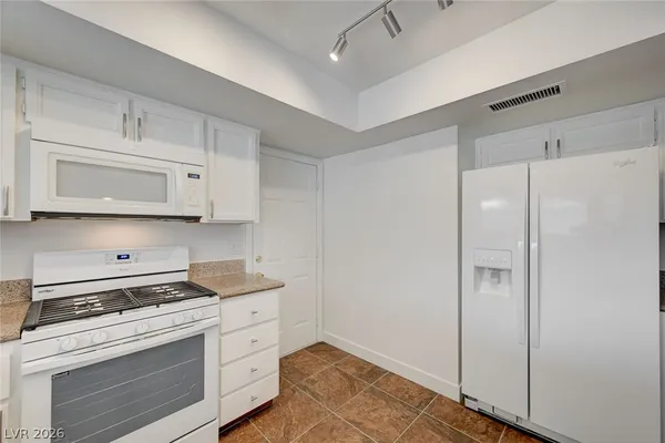 $1,950 | 1116 Rock Springs Drive, Las Vegas, NV 89128