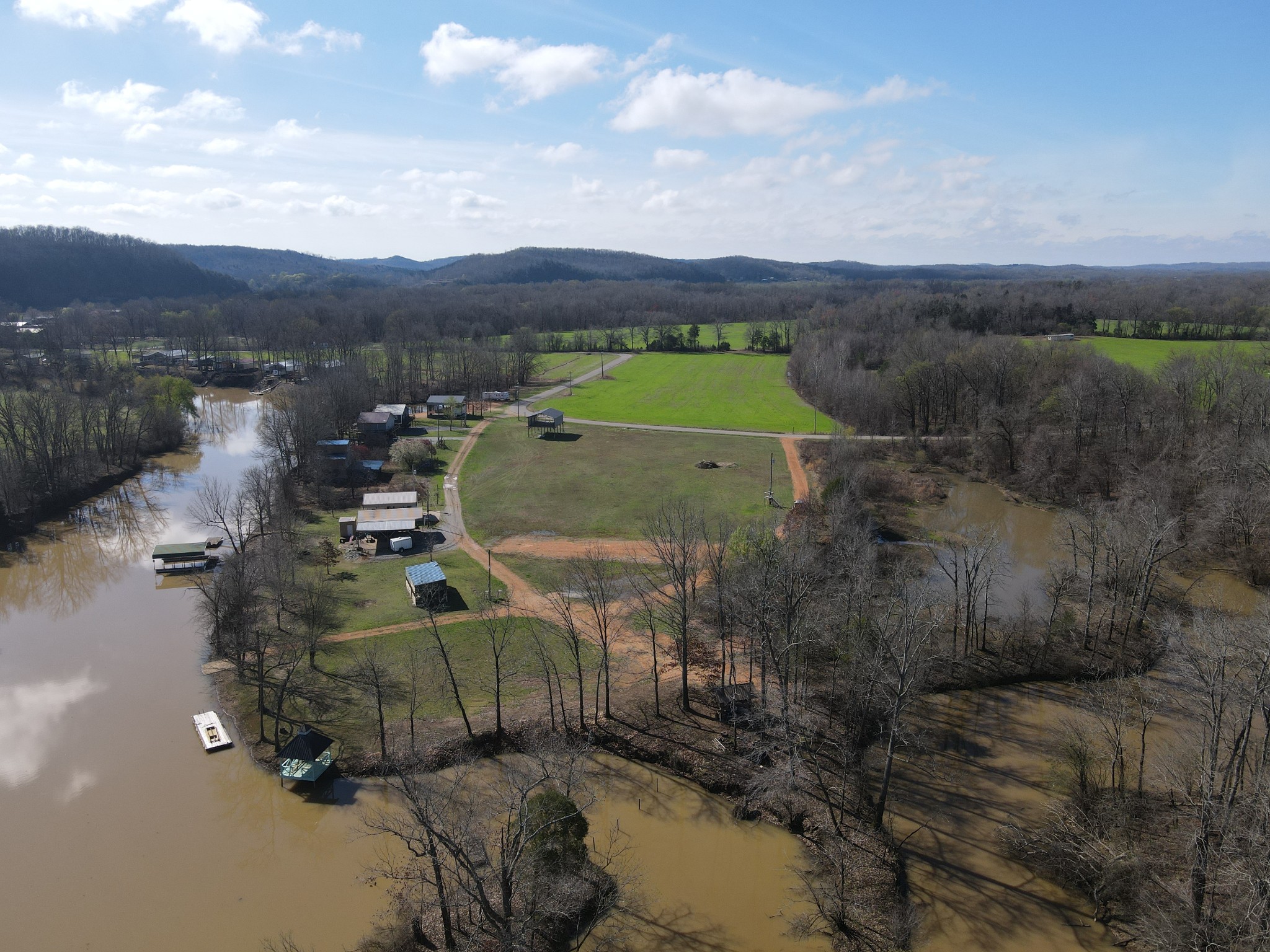 257 Peavy Cove Decaturville, TN 38329 - Photo 4 of 28 Gallery Image 4