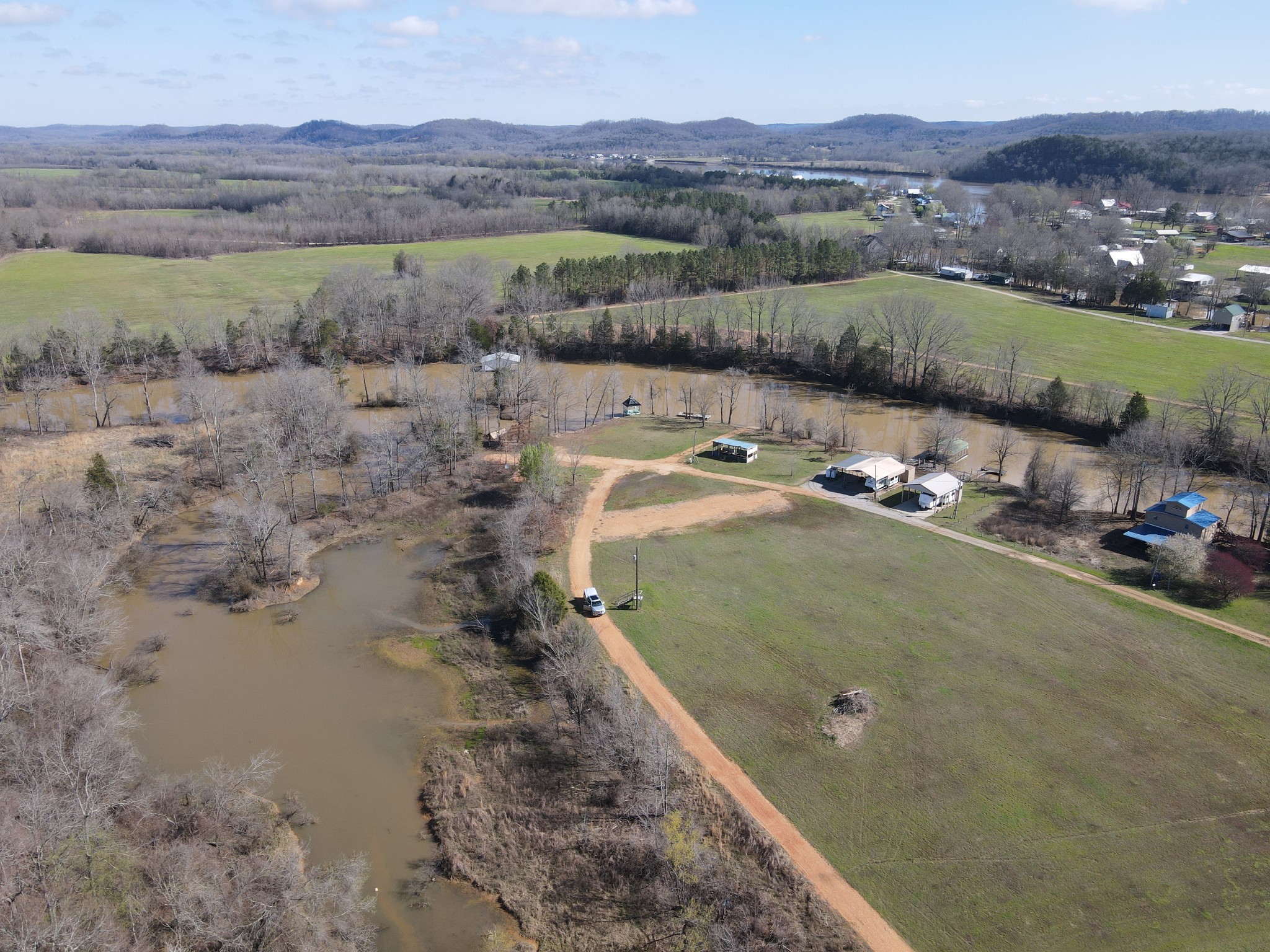 257 Peavy Cove Decaturville, TN 38329 - Photo 5 of 28 Gallery Image 5