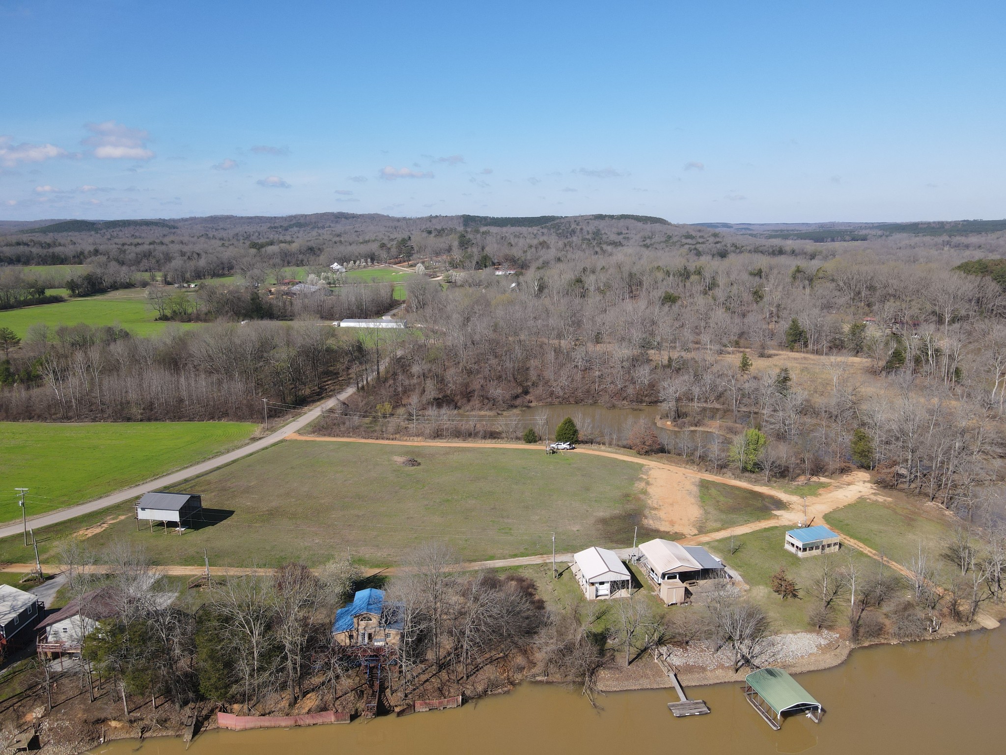 257 Peavy Cove Decaturville, TN 38329 - Photo 10 of 28 Gallery Image 10