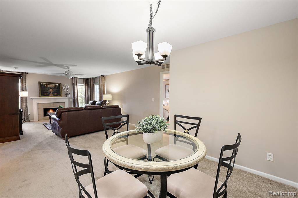 3535 Oakmonte Boulevard Rochester, MI 48306 - Photo 11 of 43