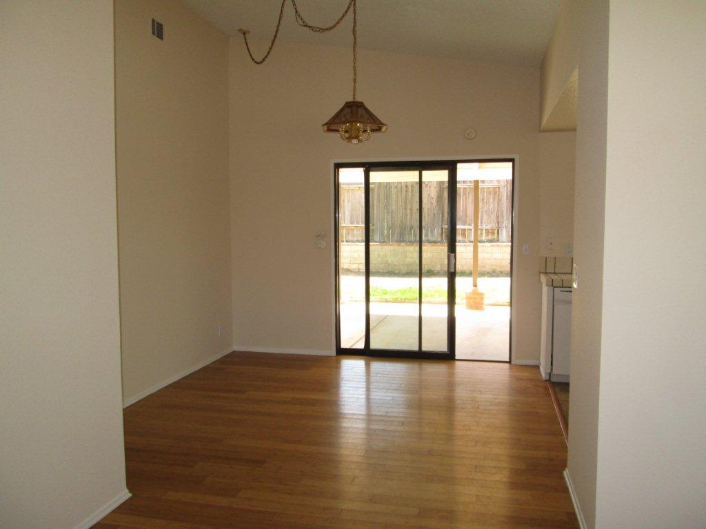 4536 Table Mountain Road Palmdale, CA 93552 - Photo 8 of 28 IMG_4989.jpg