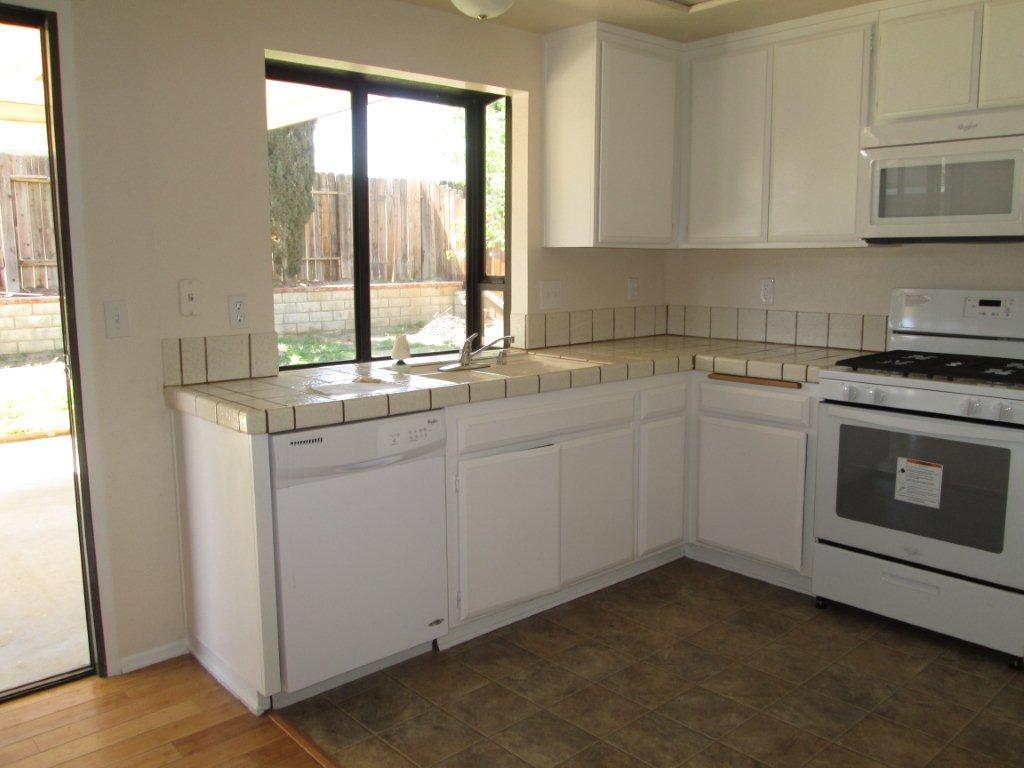 4536 Table Mountain Road Palmdale, CA 93552 - Photo 10 of 28 IMG_4991.jpg