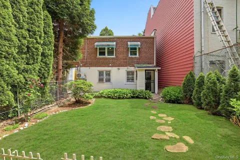 $750,000 | 4223 Digney Avenue | Wakefield