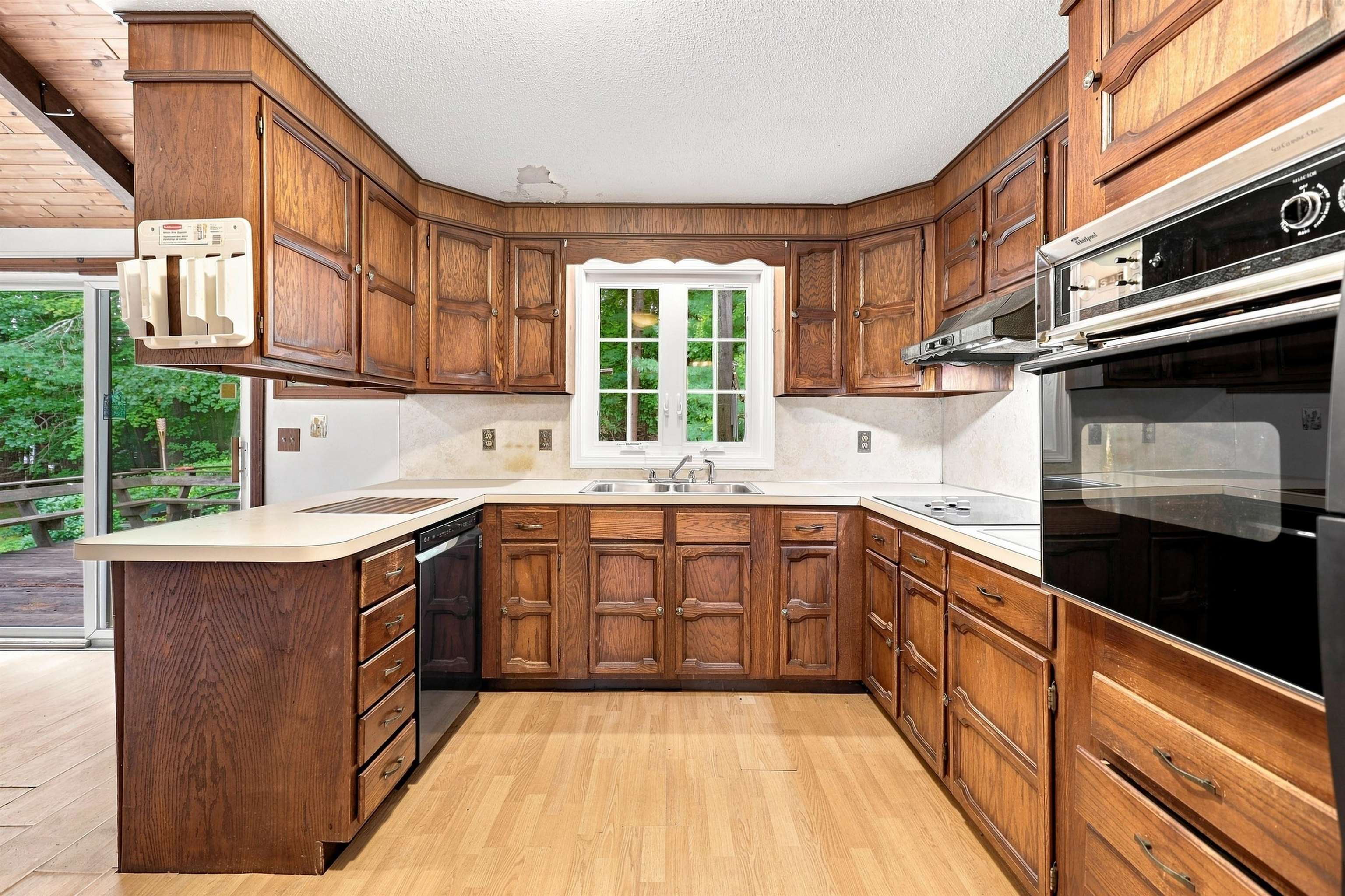 9 Windham Road Derry, NH 03038 - Photo 10 of 43 Gallery Image 10