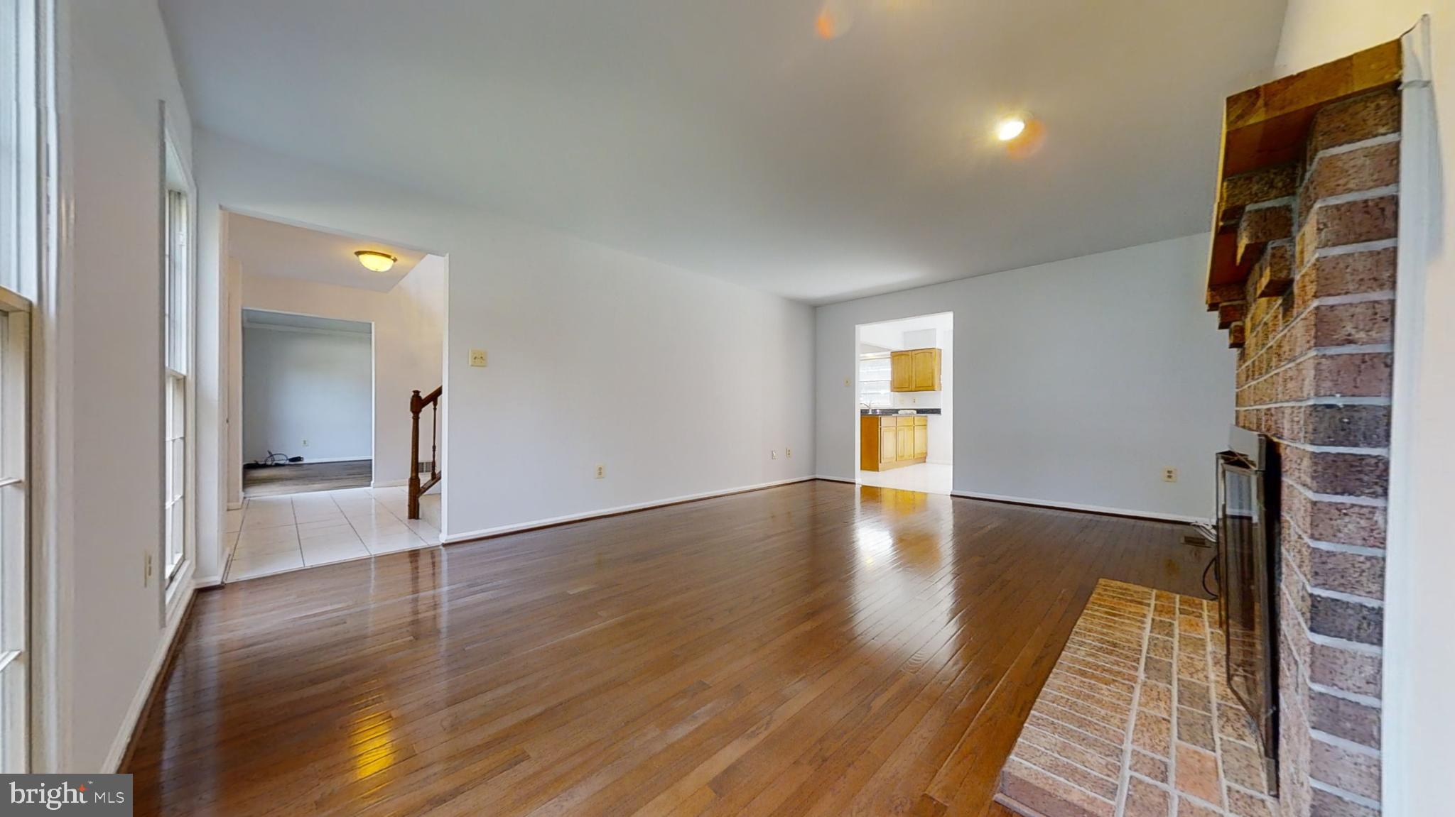 8510 Aqueduct Road Potomac, MD 20854 - Photo 14 of 80 Family Room