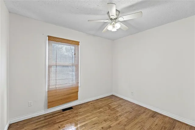 $240,000 | 838 North 83rd Terrace, Kansas City, KS 66112