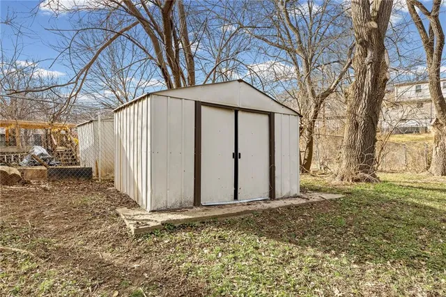 $240,000 | 838 North 83rd Terrace, Kansas City, KS 66112