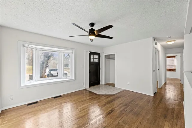 $240,000 | 838 North 83rd Terrace, Kansas City, KS 66112