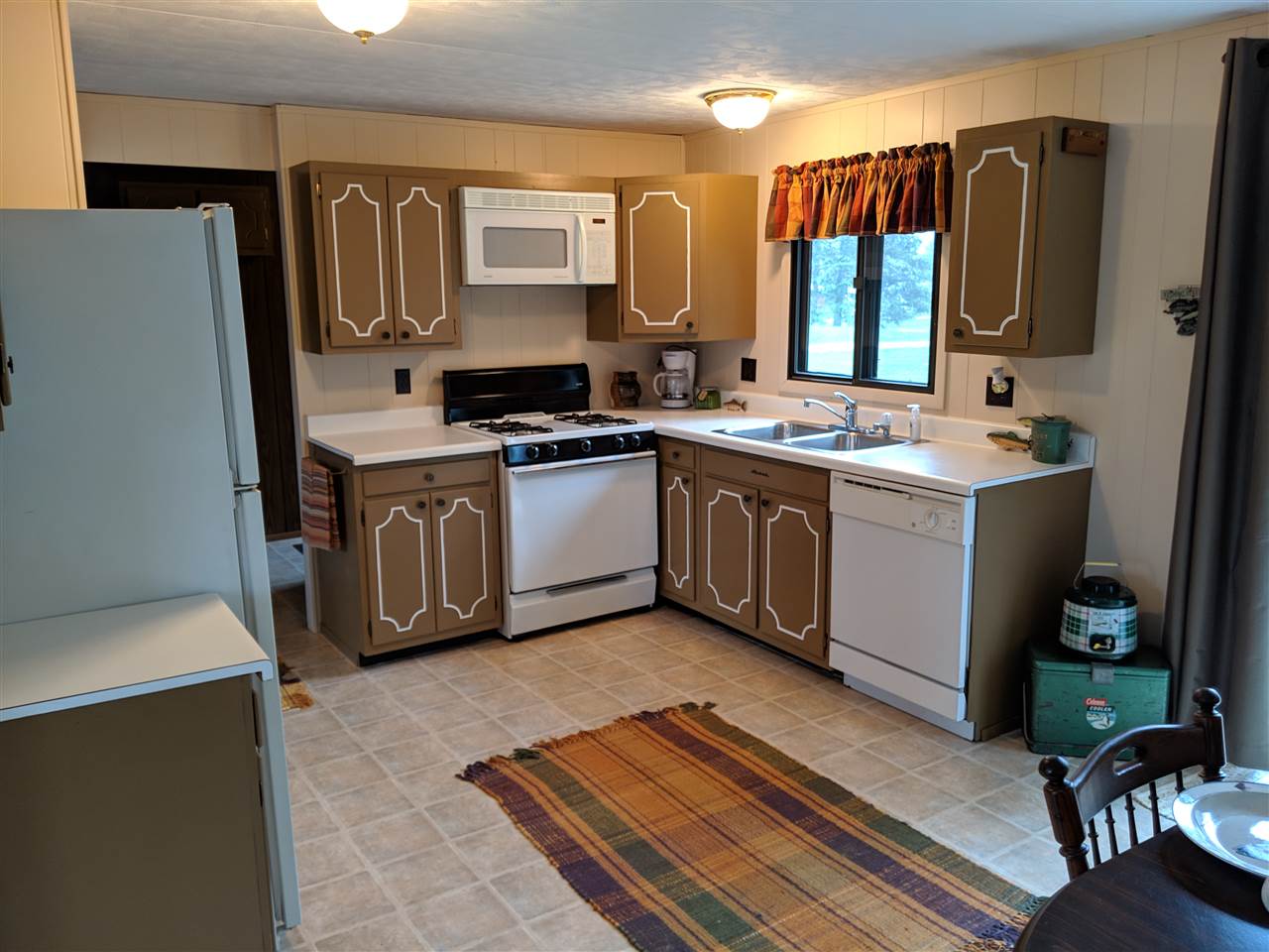 744 Rivers Terrace Road Gladwin, MI 48624 - Photo 8 of 34