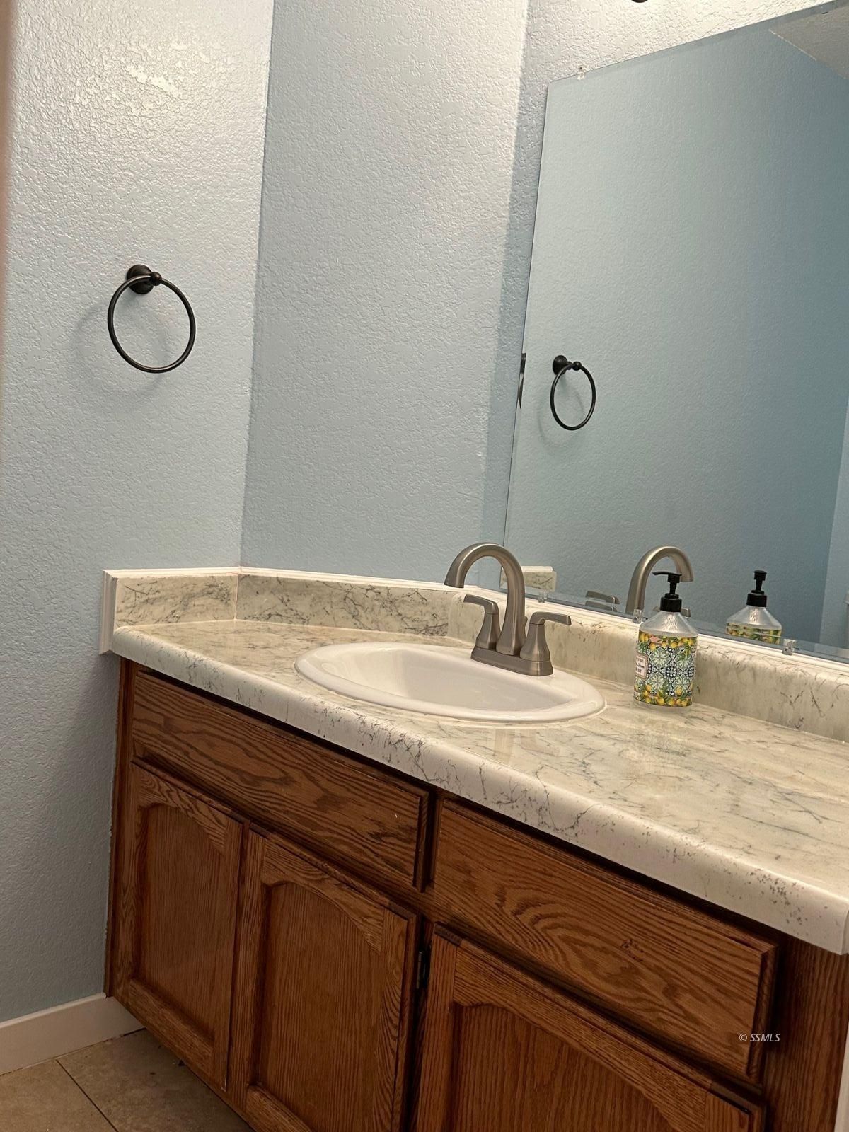 169 East Upjohn Avenue Ridgecrest, CA 93555 - Photo 5 of 8