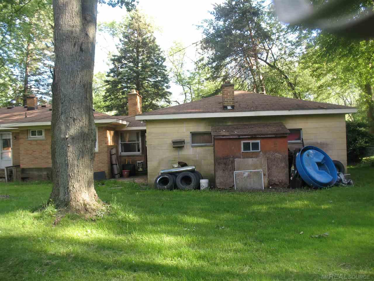 225 Michelson Road Rochester, MI 48307 - Photo 4 of 5 31321544-3.JPG