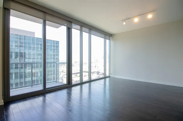 $2,500 | 1212 Laurel Street, Unit 1512, Nashville, TN 37203