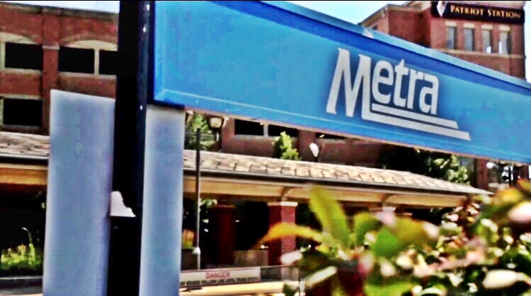 5368 West 96th Street, Unit 2S Oak Lawn, IL 60453 - Photo 16 of 18 a front view of a building with retail shops