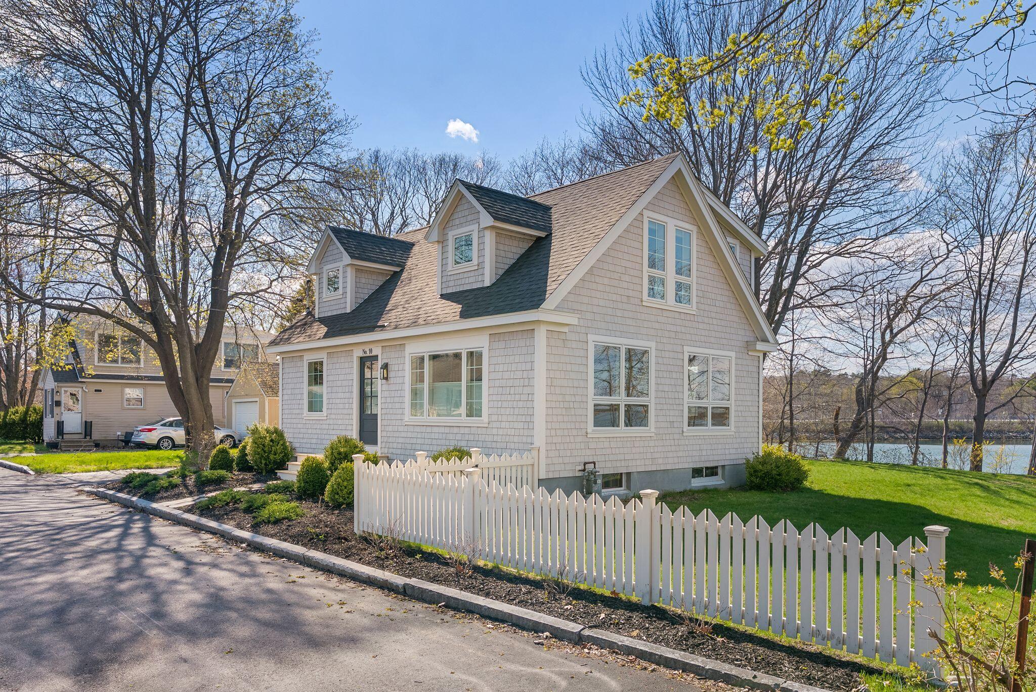 10 Helene Street Portland, ME 04103 - Photo 13 of 57 Street View