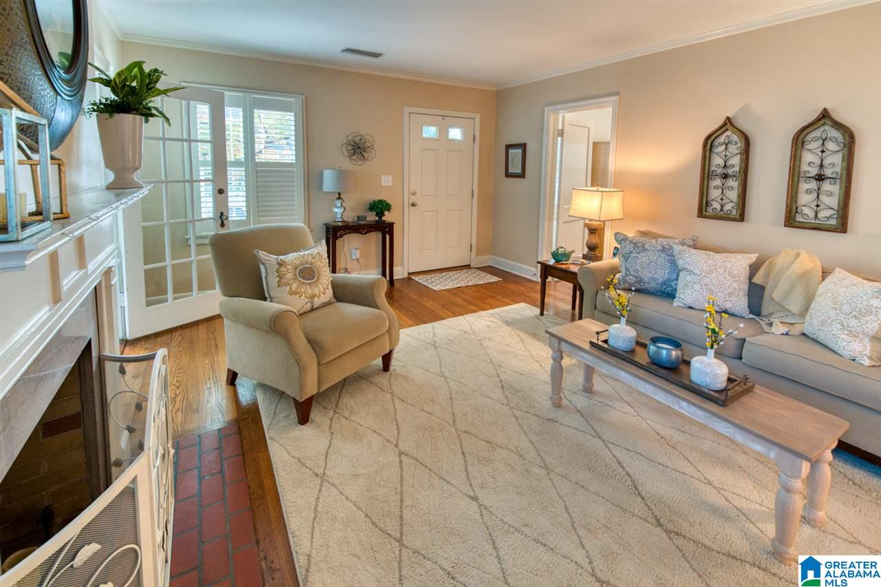 1218 Irving Road Birmingham, AL 35209 - Photo 3 of 31