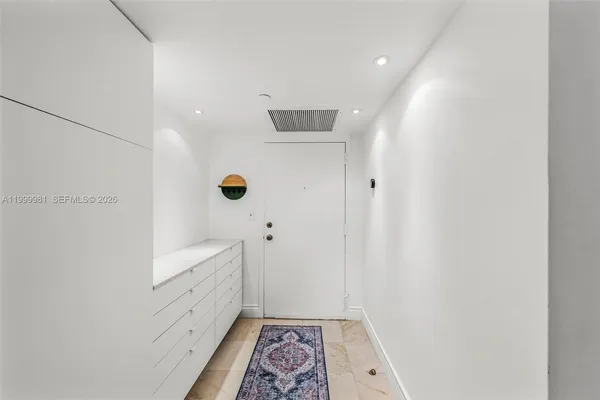 $5,000 | 1915 Brickell Avenue, Unit C1612, Miami, FL 33129